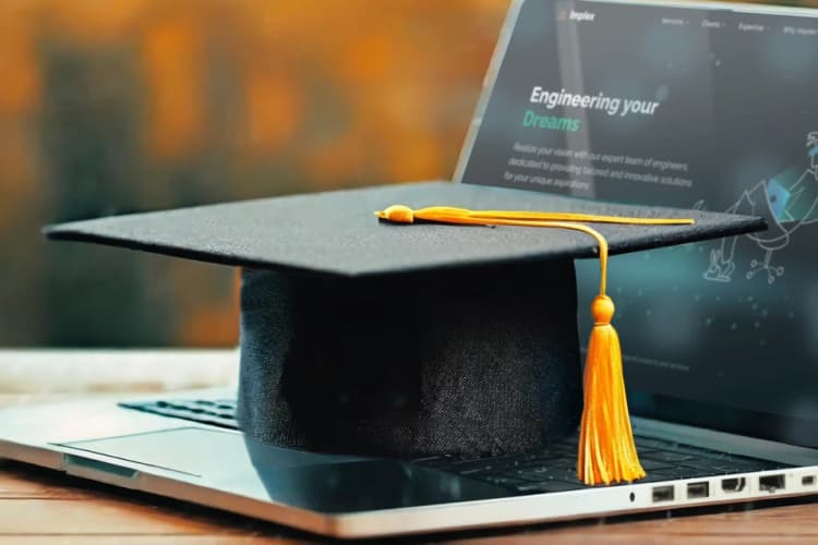 Image for Key Tech Challenges in Edtech and How to Navigate Them